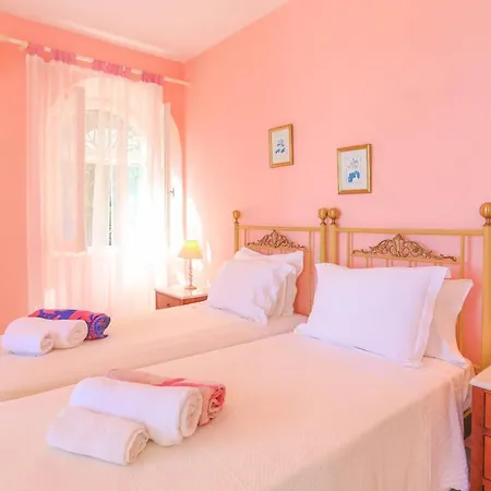 Villa House On The Rocks Katavolos