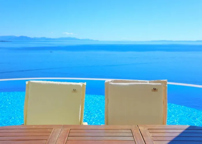 Villa House On The Rocks
